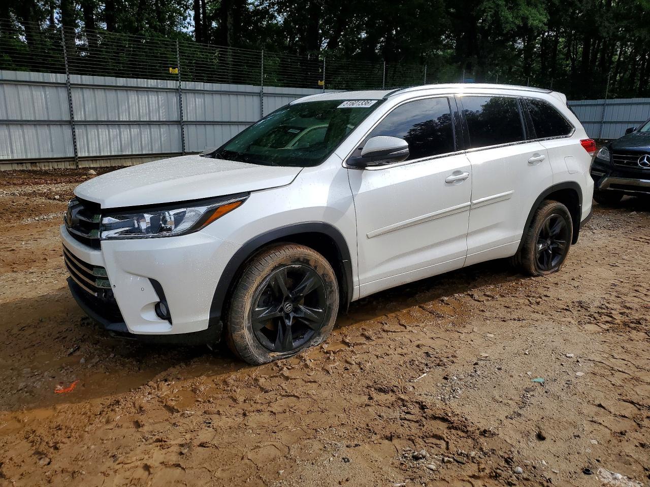 2018 Toyota Highlander Limited Platinum - zdjęcie główne
