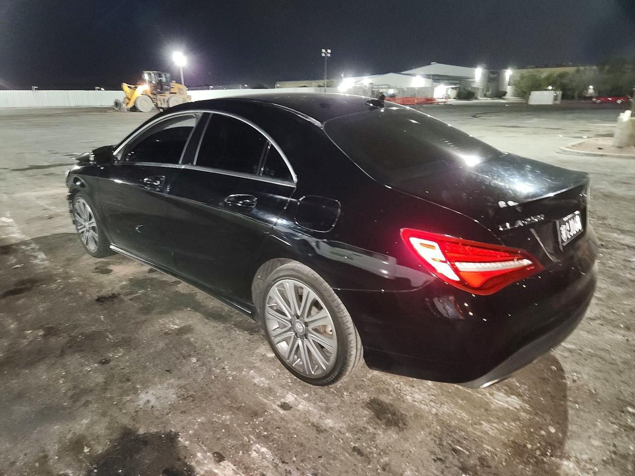 2018 Mercedes-Benz Cla 250 - zdjęcie 2