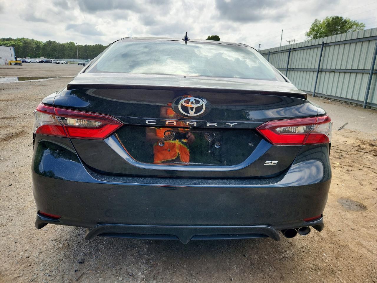 2023 Toyota Camry Se - zdjęcie 6