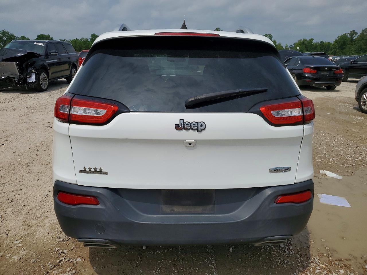2016 Jeep Cherokee Latitude - zdjęcie 6
