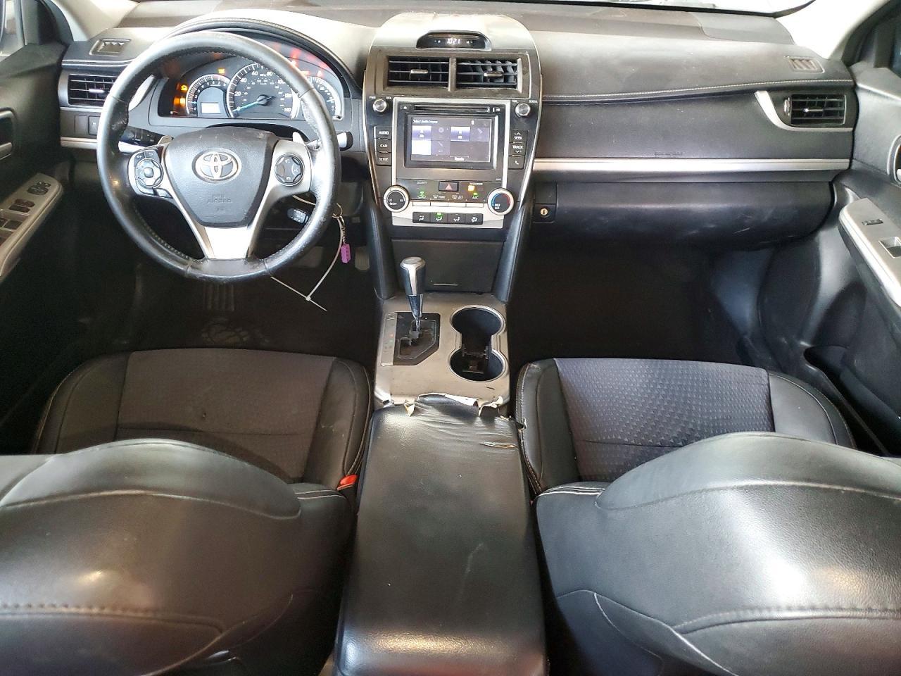 2014 Toyota Camry Se - zdjęcie 8