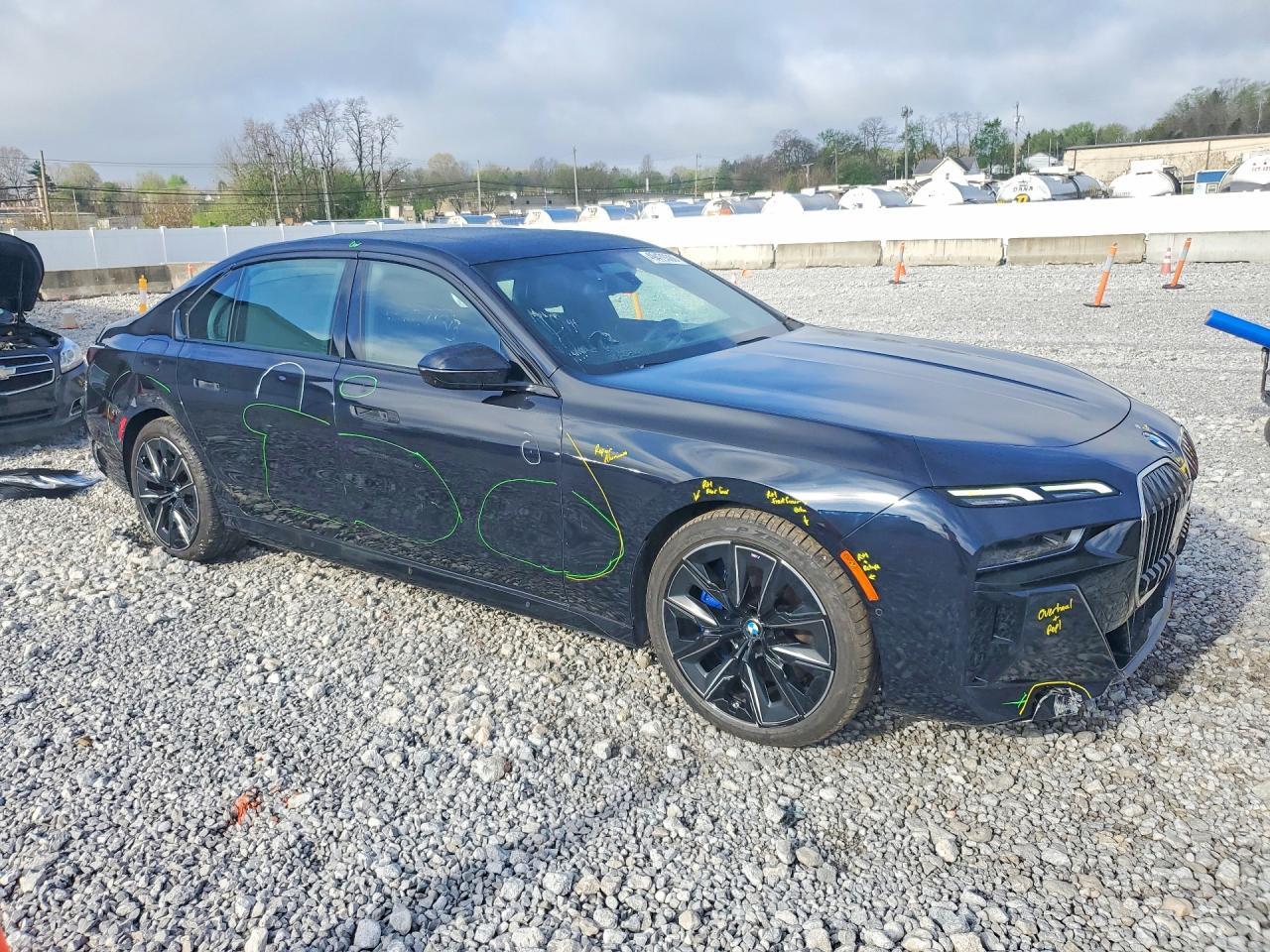 2023 BMW 760 Xi - zdjęcie 4