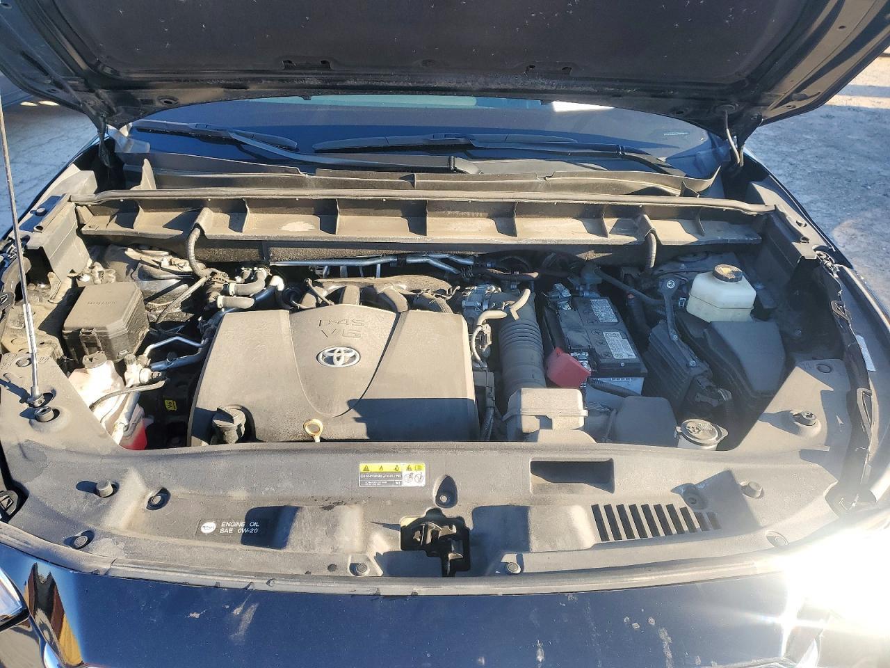 2022 Toyota Highlander Platinum - zdjęcie 12