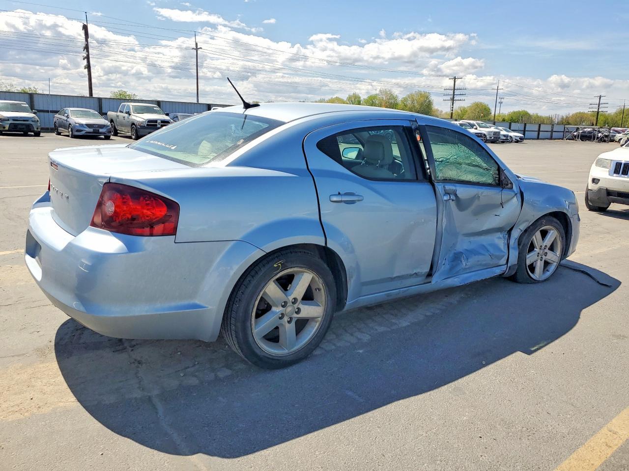 Dodge Avenger - zdjęcie 3