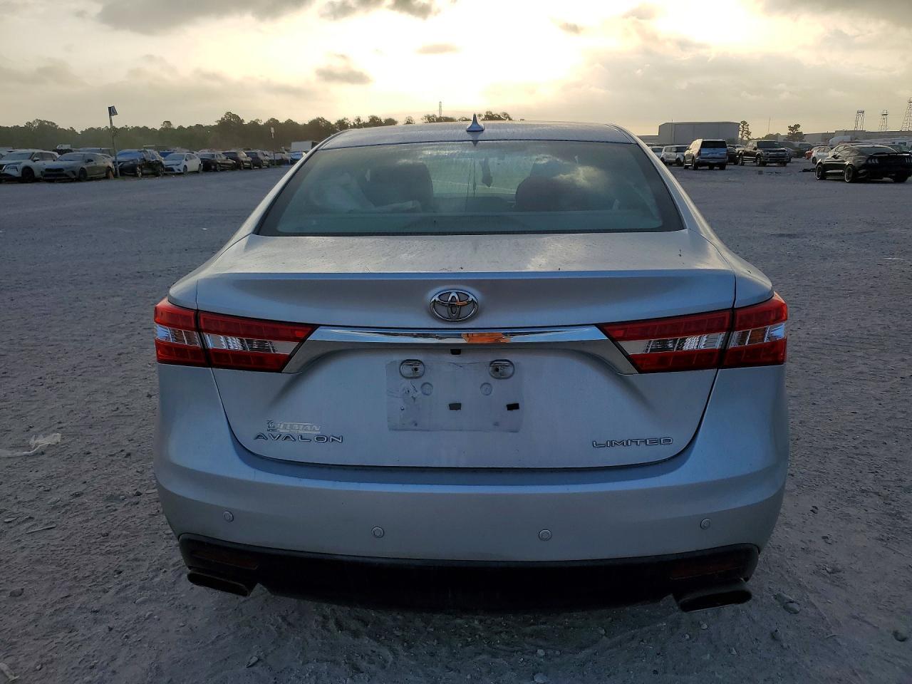 2013 Toyota Avalon Limited - zdjęcie 6