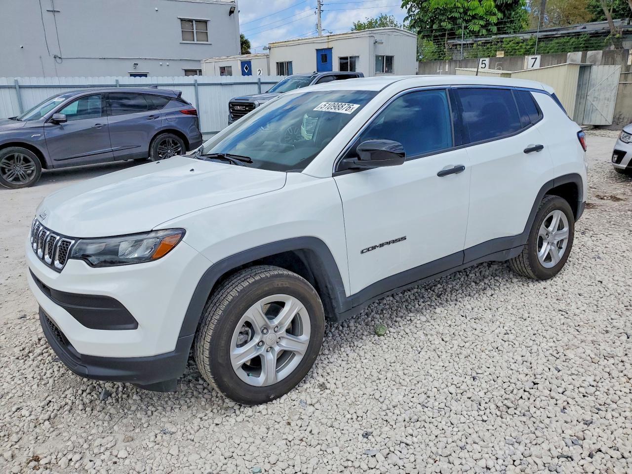 2023 Jeep Compass Sport - zdjęcie główne