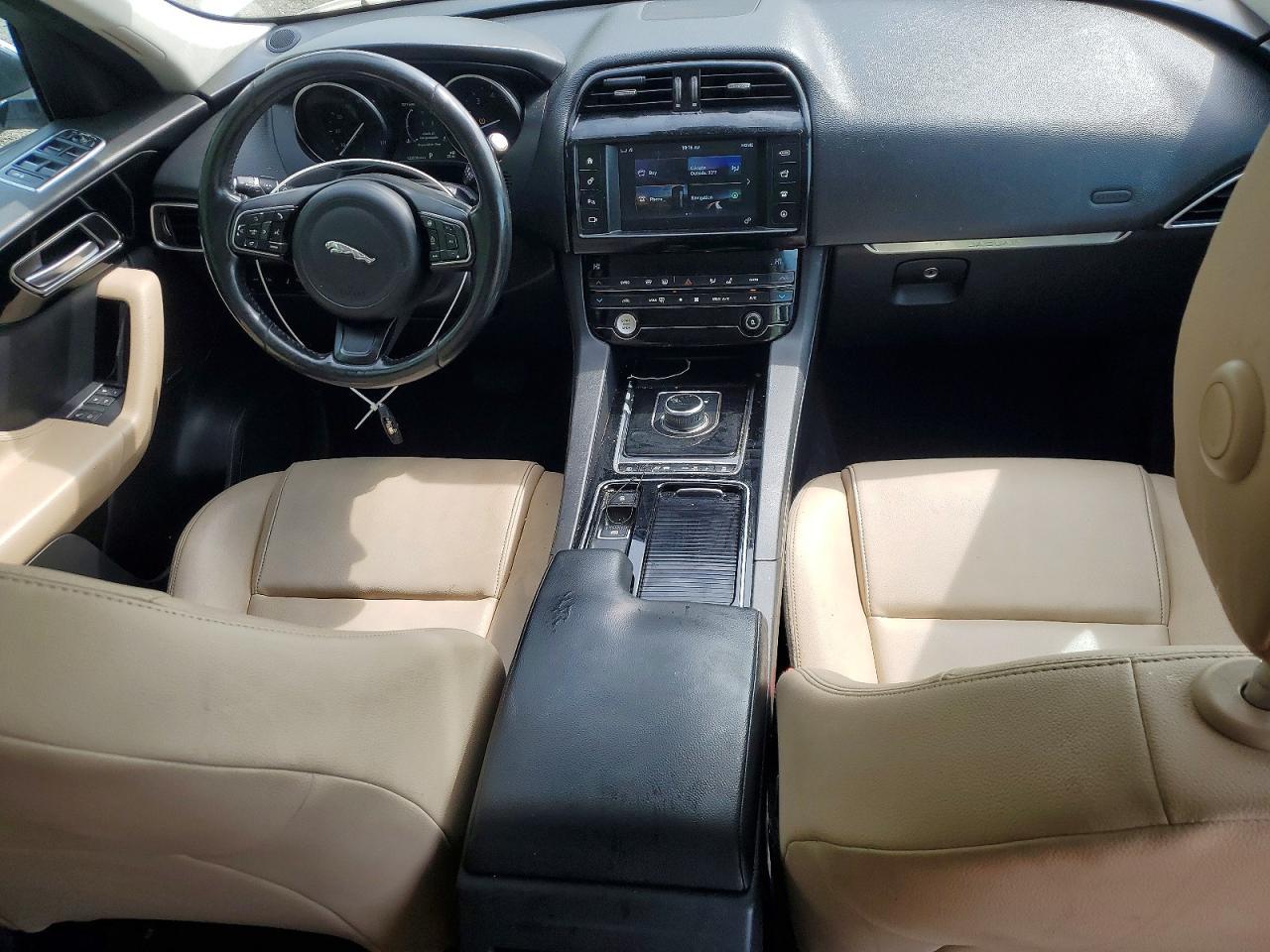 2018 Jaguar F-Pace Premium - zdjęcie 8