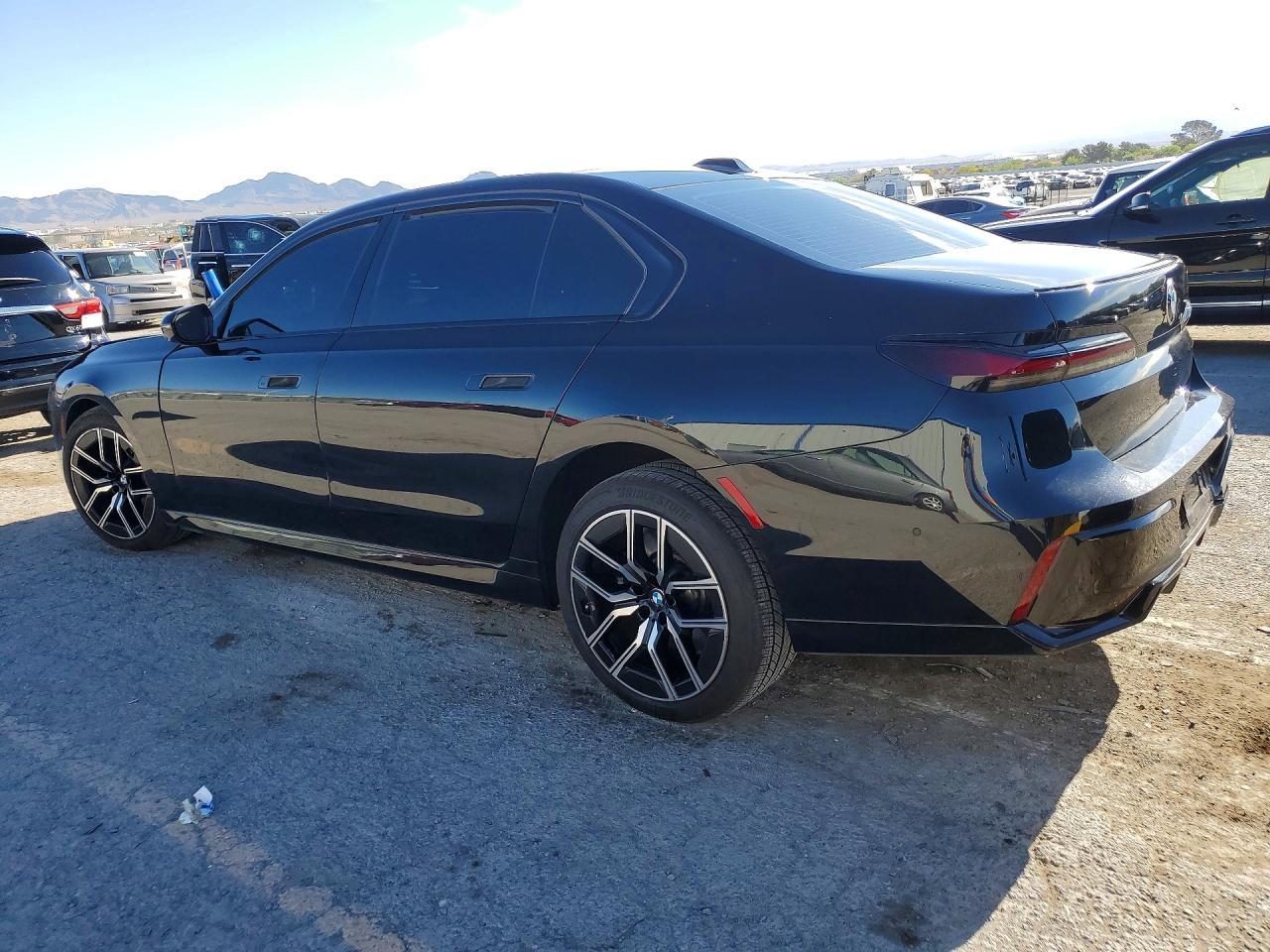 2024 BMW 740 I - zdjęcie 2