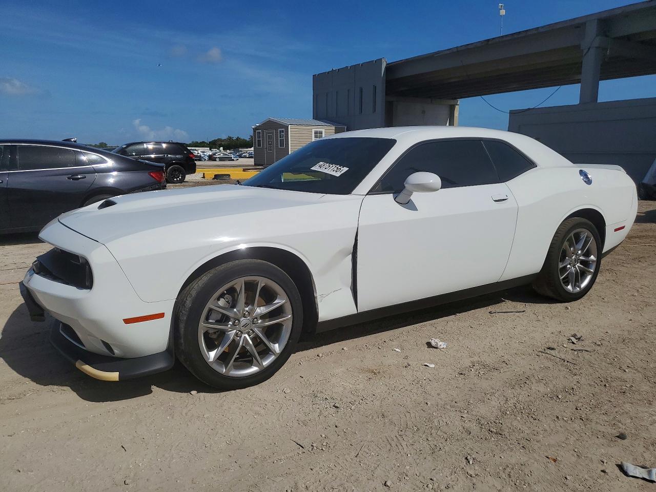 2022 Dodge Challenger Gt - zdjęcie główne