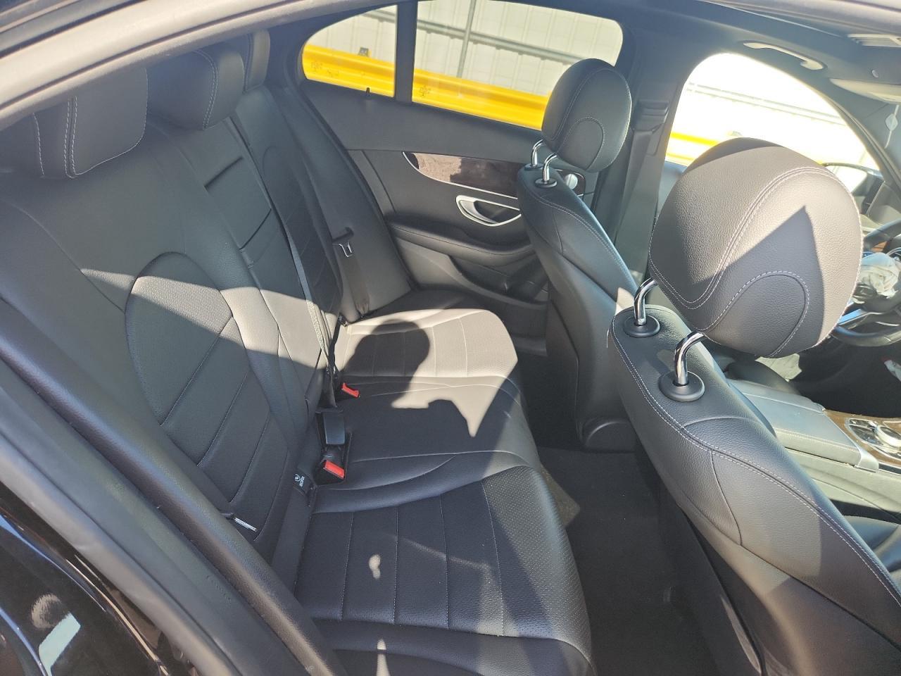 2020 Mercedes-Benz C 300 - zdjęcie 10