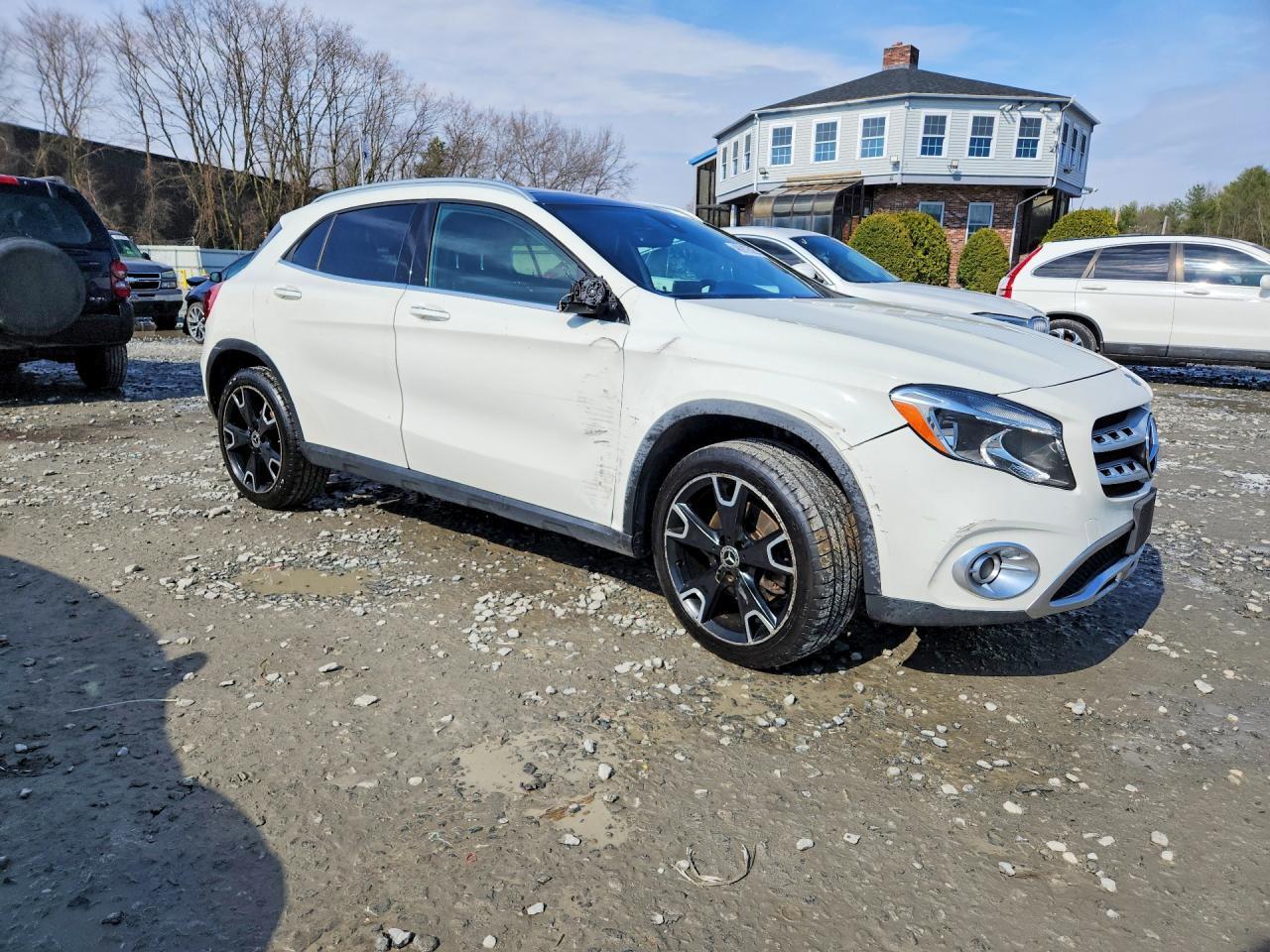 2018 Mercedes-Benz Gla 250 4Matic - zdjęcie 4