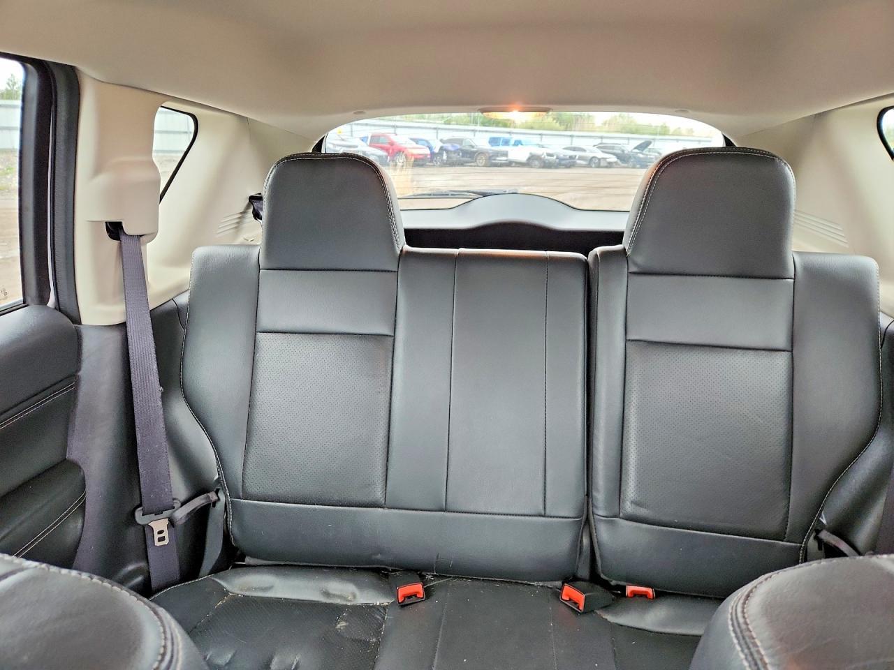 2016 Jeep Compass Latitude - zdjęcie 10