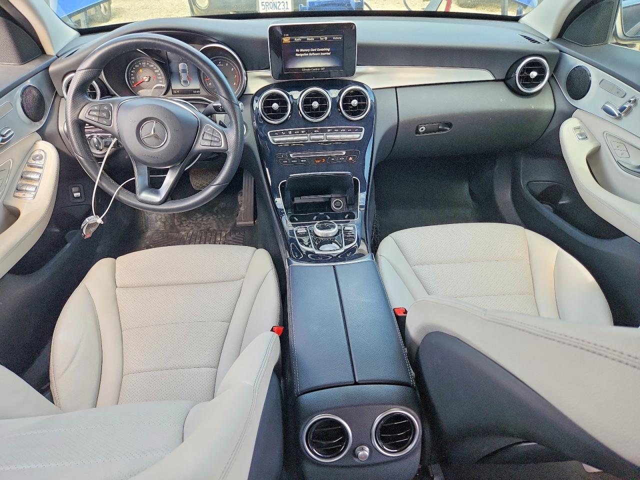 2018 Mercedes-Benz C 300 - zdjęcie 8