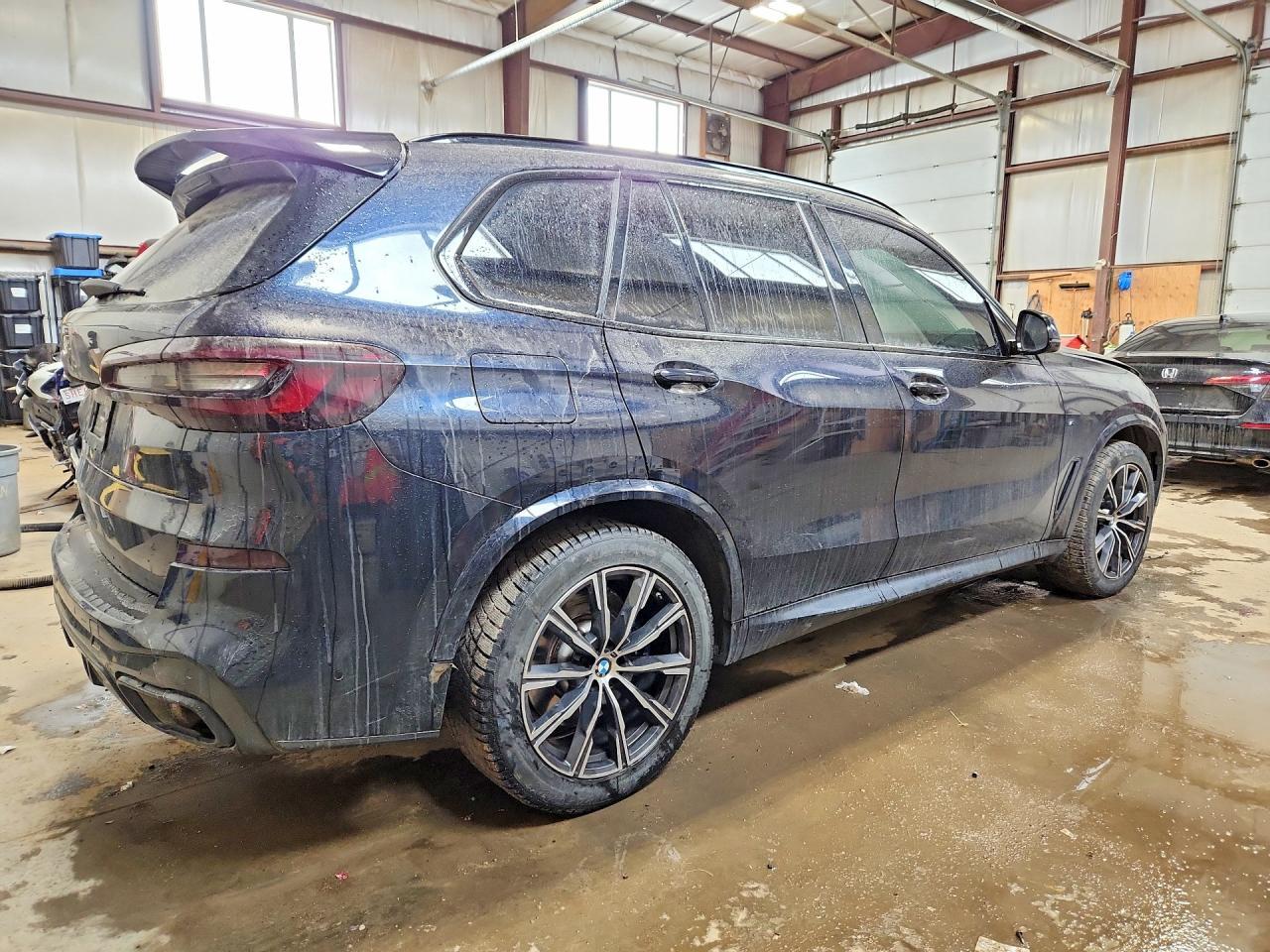2021 BMW X5 xDrive40I - zdjęcie 3