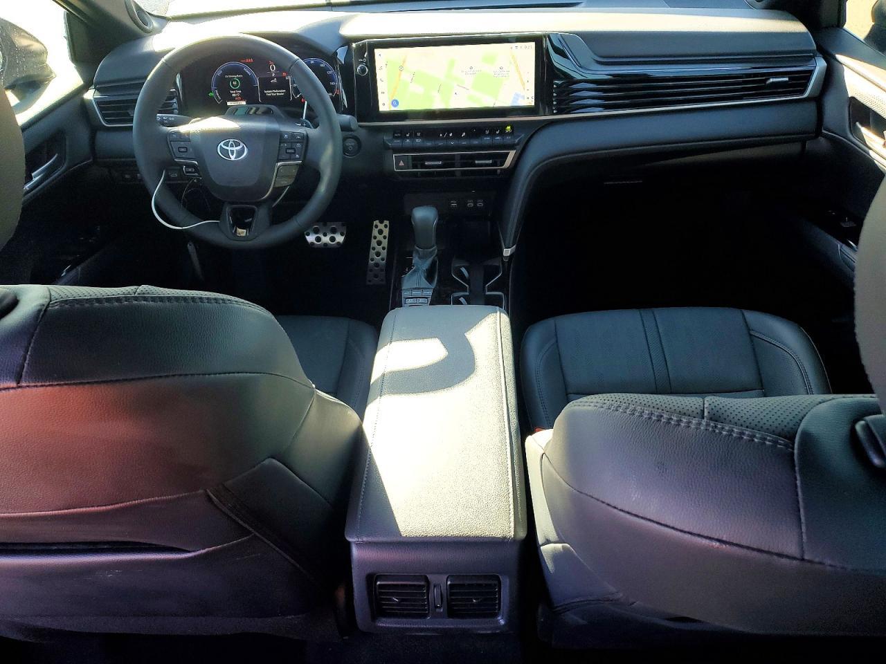 2026 Toyota Camry Xse - zdjęcie 8