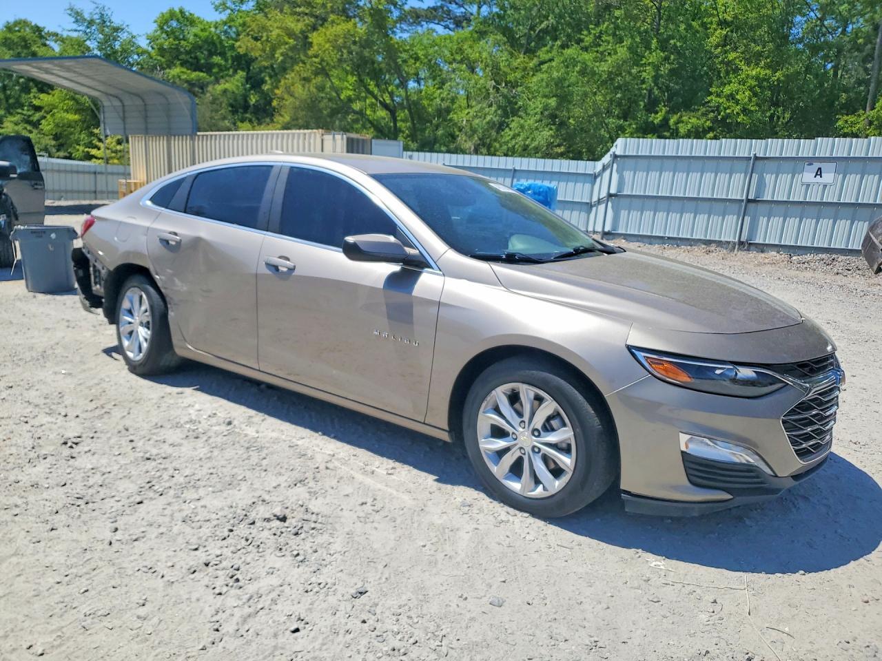 2022 Chevrolet Malibu Lt - zdjęcie 4