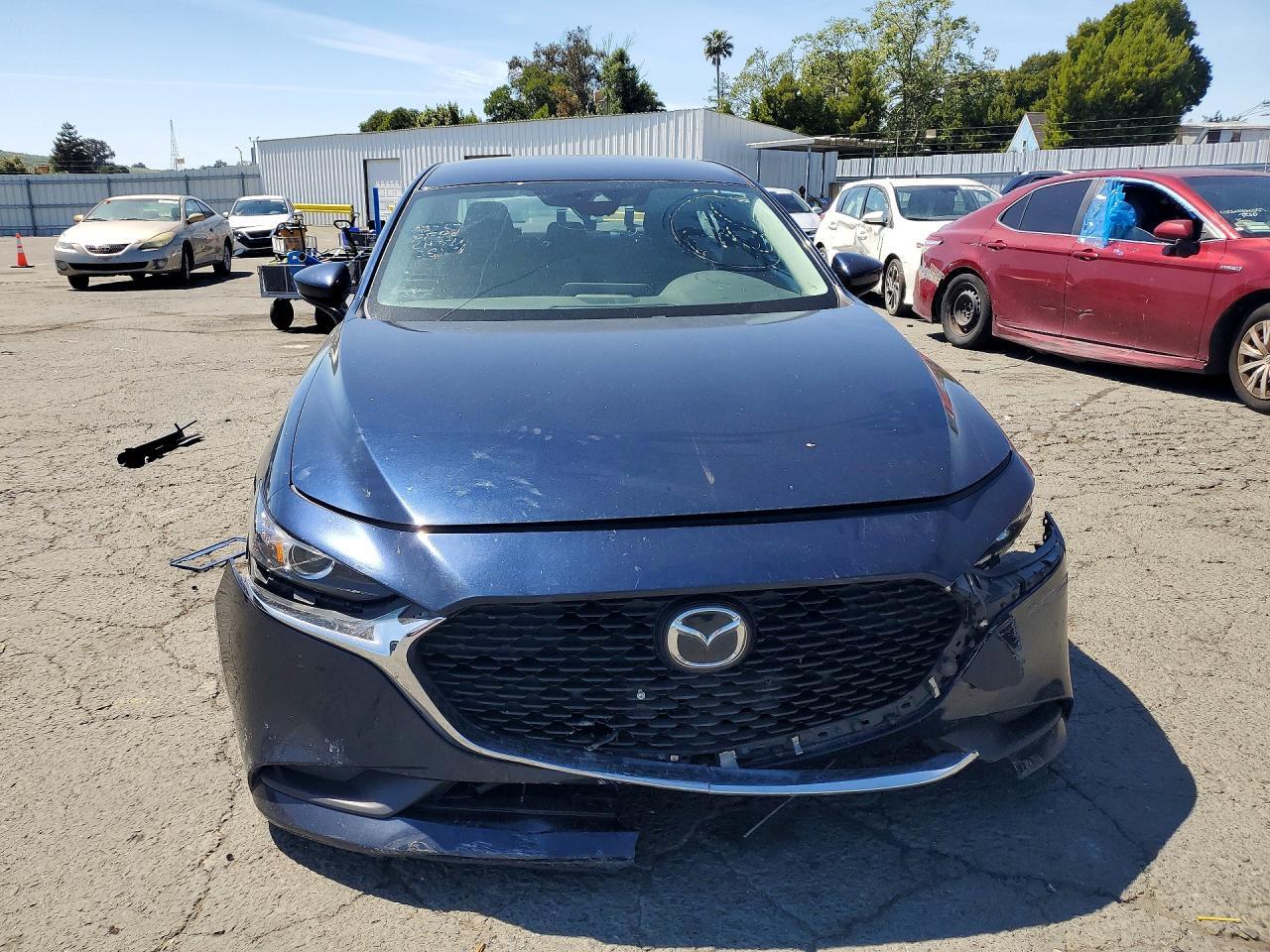 2021 Mazda 3 - zdjęcie 5
