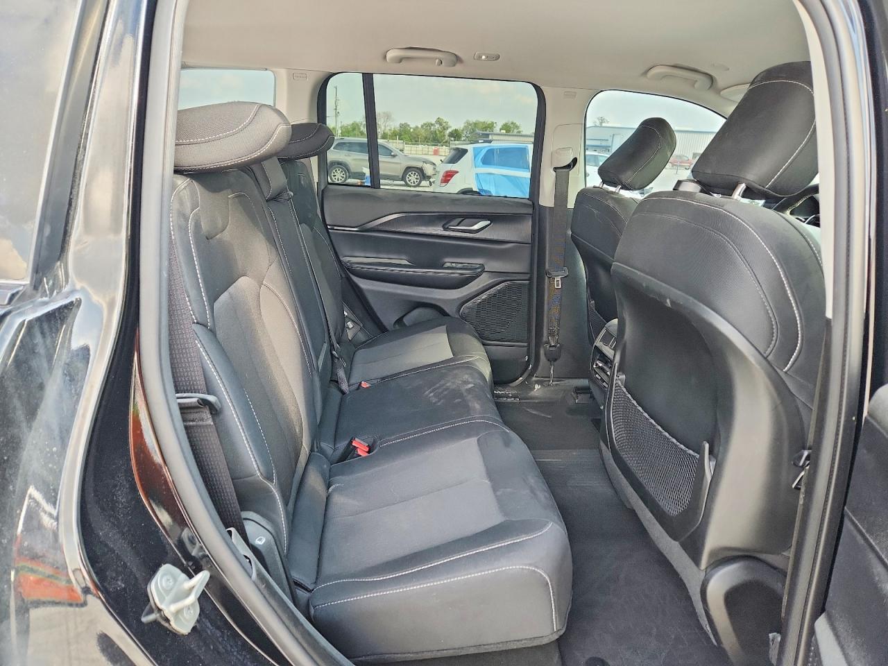 2023 Jeep Grand Cherokee Altitude - zdjęcie 11