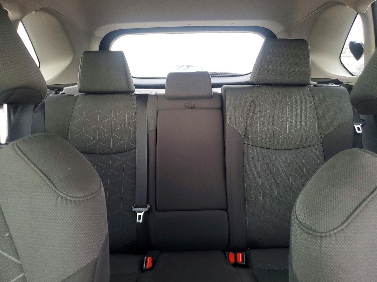 2023 Toyota Rav4 Xle - zdjęcie 10