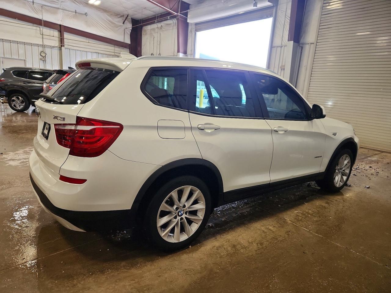 2015 BMW X3 xDrive28I - zdjęcie 3