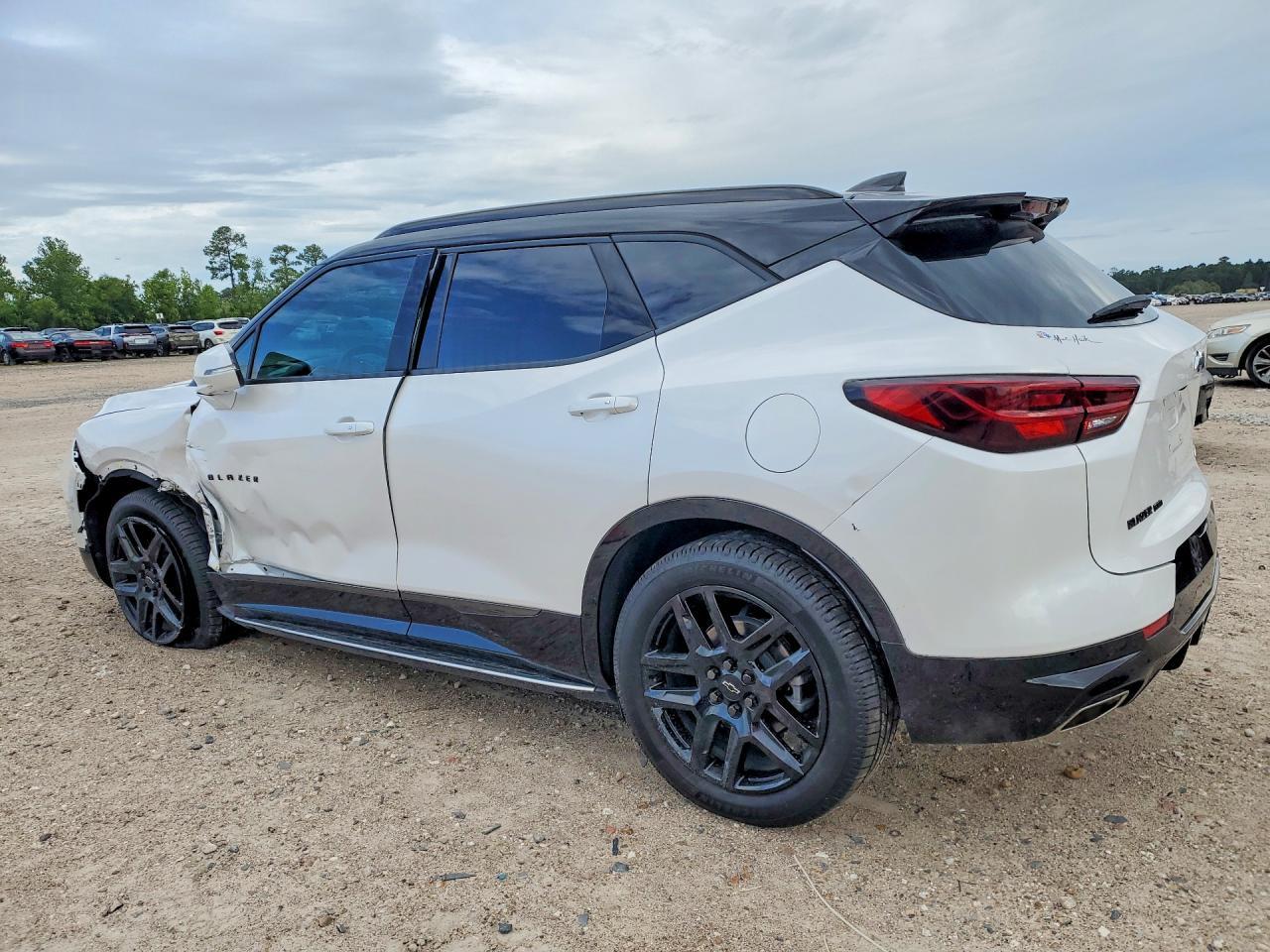 2025 Chevrolet Blazer Rs - zdjęcie 2