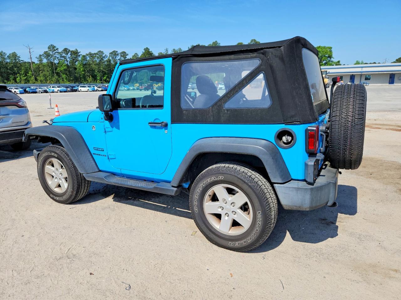2017 Jeep Wrangler Sport - zdjęcie 2