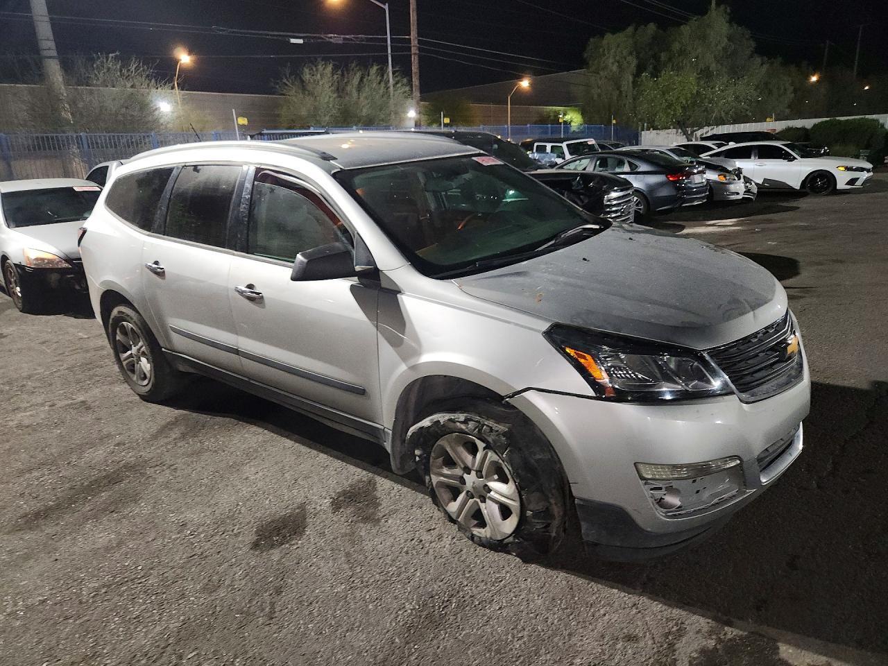 2015 Chevrolet Traverse Ls - zdjęcie 4