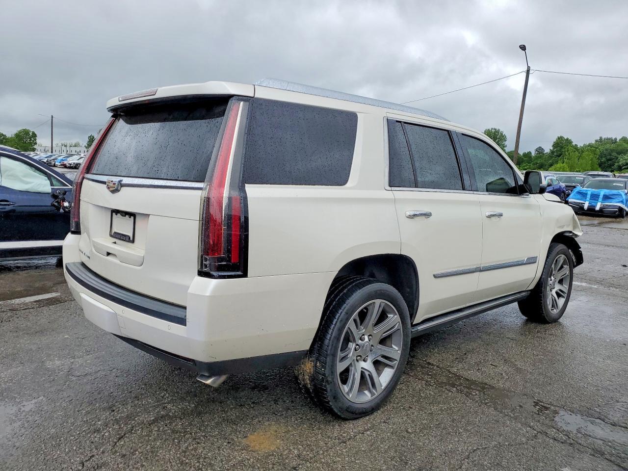 2015 Cadillac Escalade Premium - zdjęcie 3