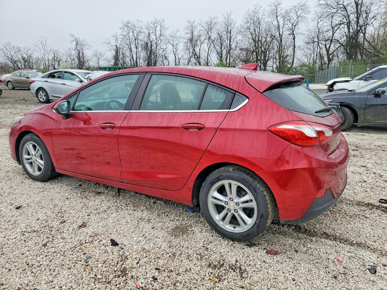 2017 Chevrolet Cruze Lt - zdjęcie 2