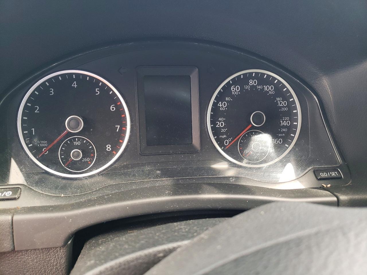 2017 Volkswagen Tiguan S - zdjęcie 9