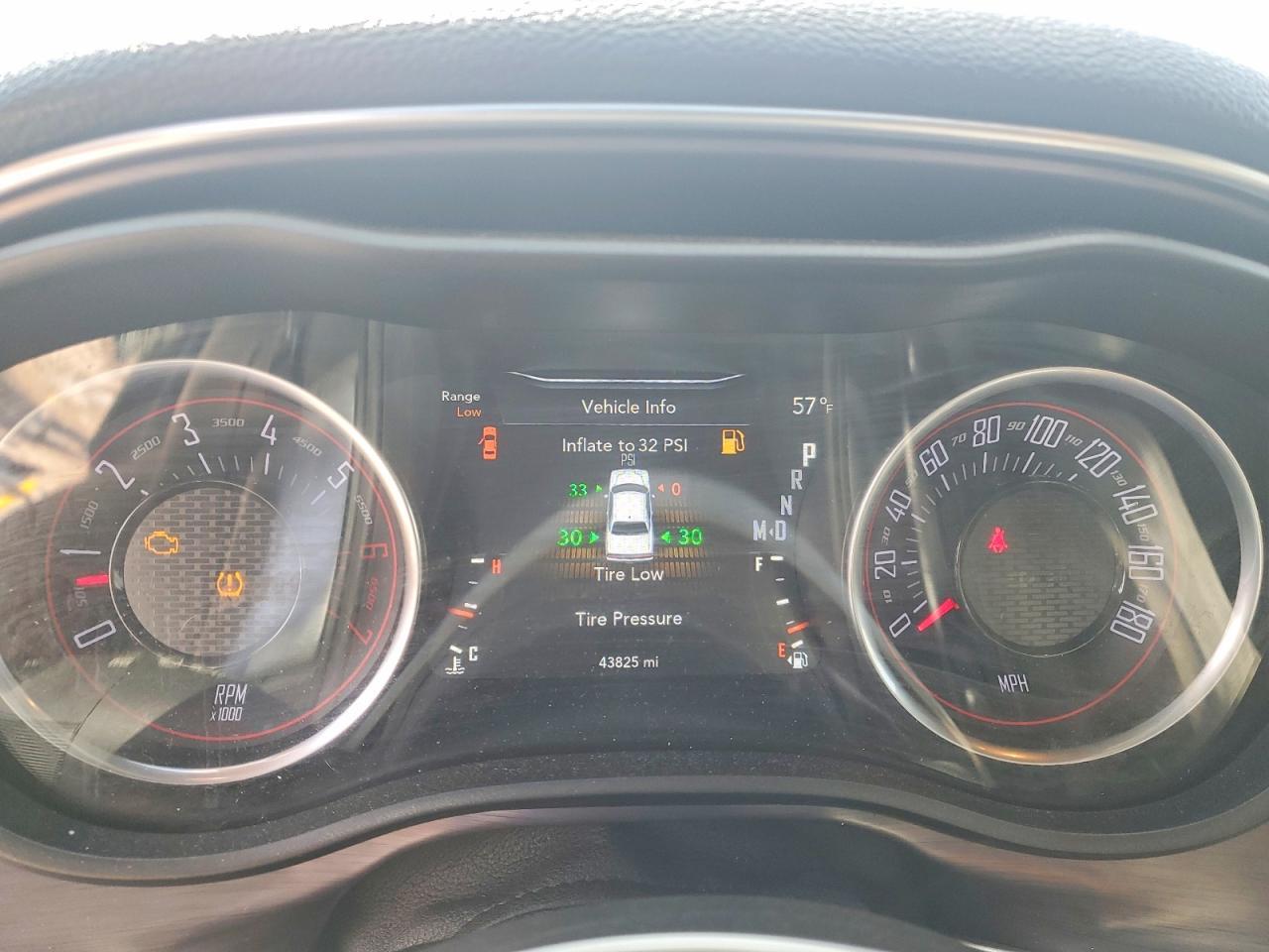 2018 Dodge Challenger R - zdjęcie 9