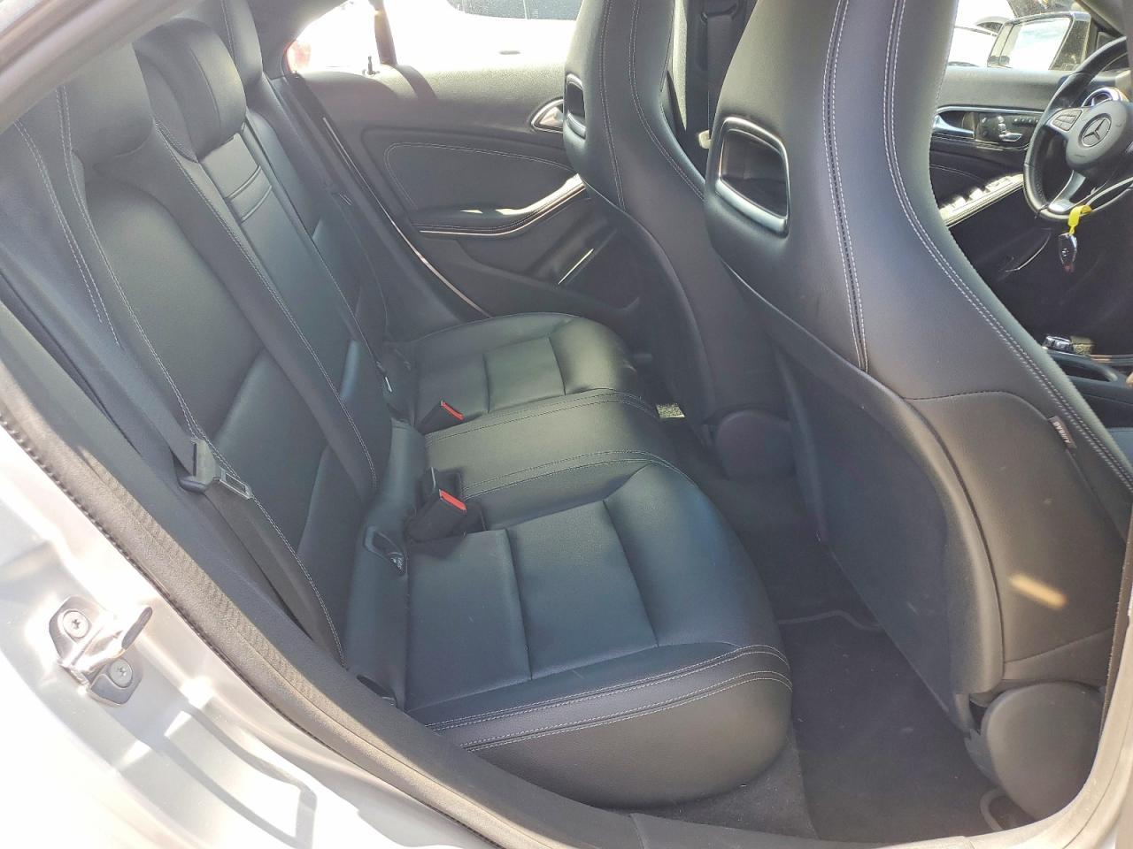 2019 Mercedes-Benz Cla 250 - zdjęcie 10