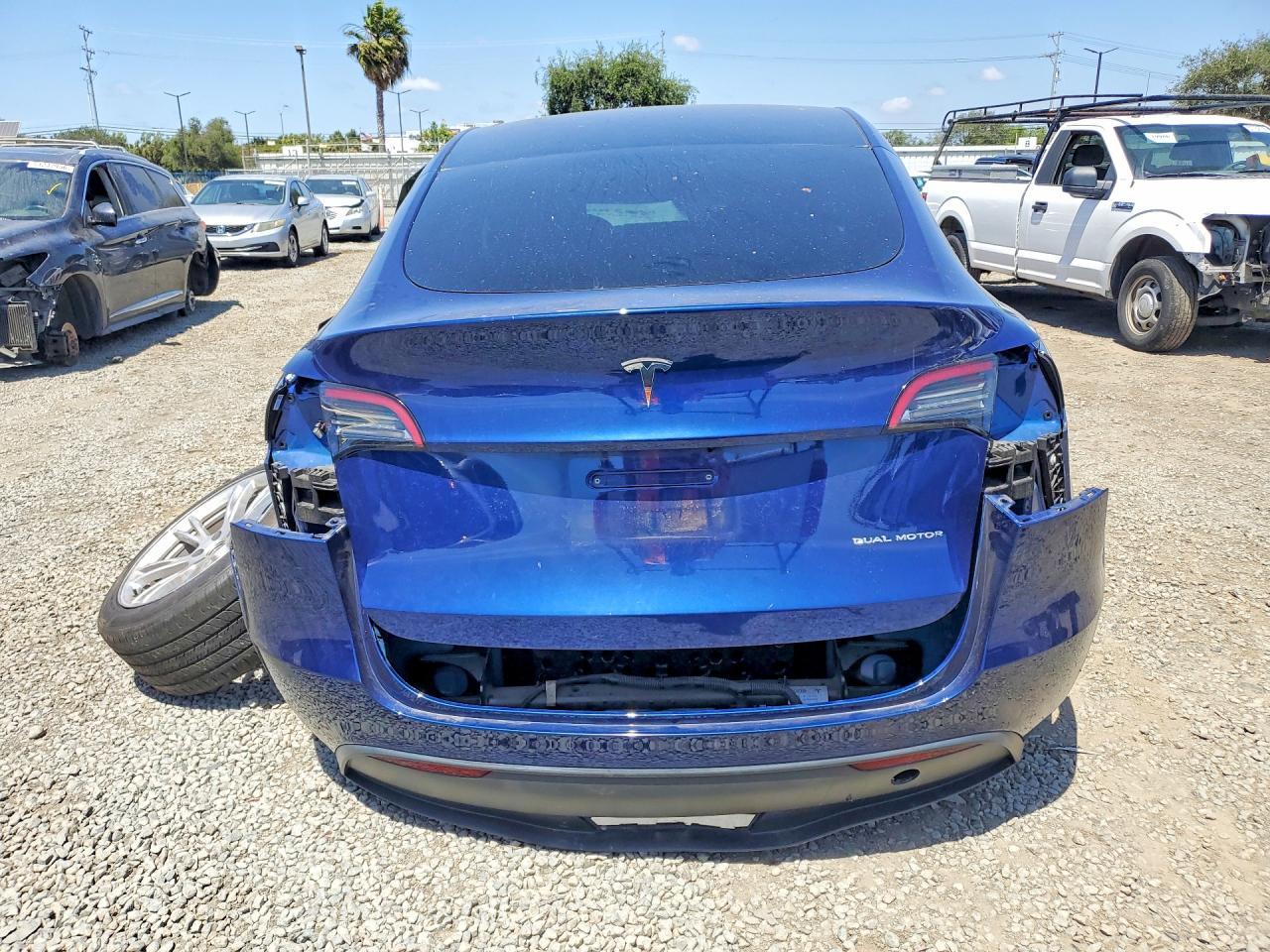 2023 Tesla Model Y - zdjęcie 6