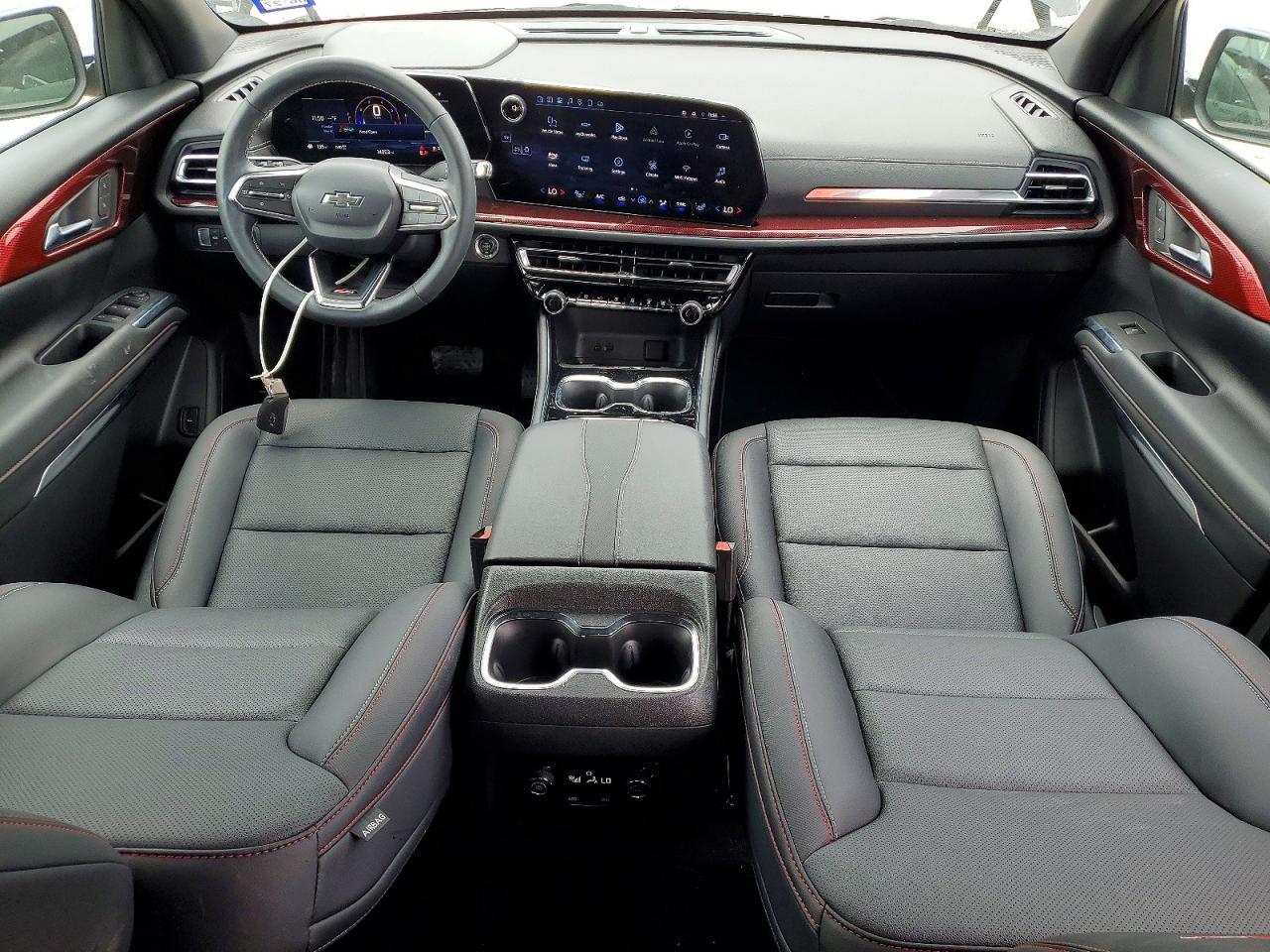2025 Chevrolet Traverse - zdjęcie 8