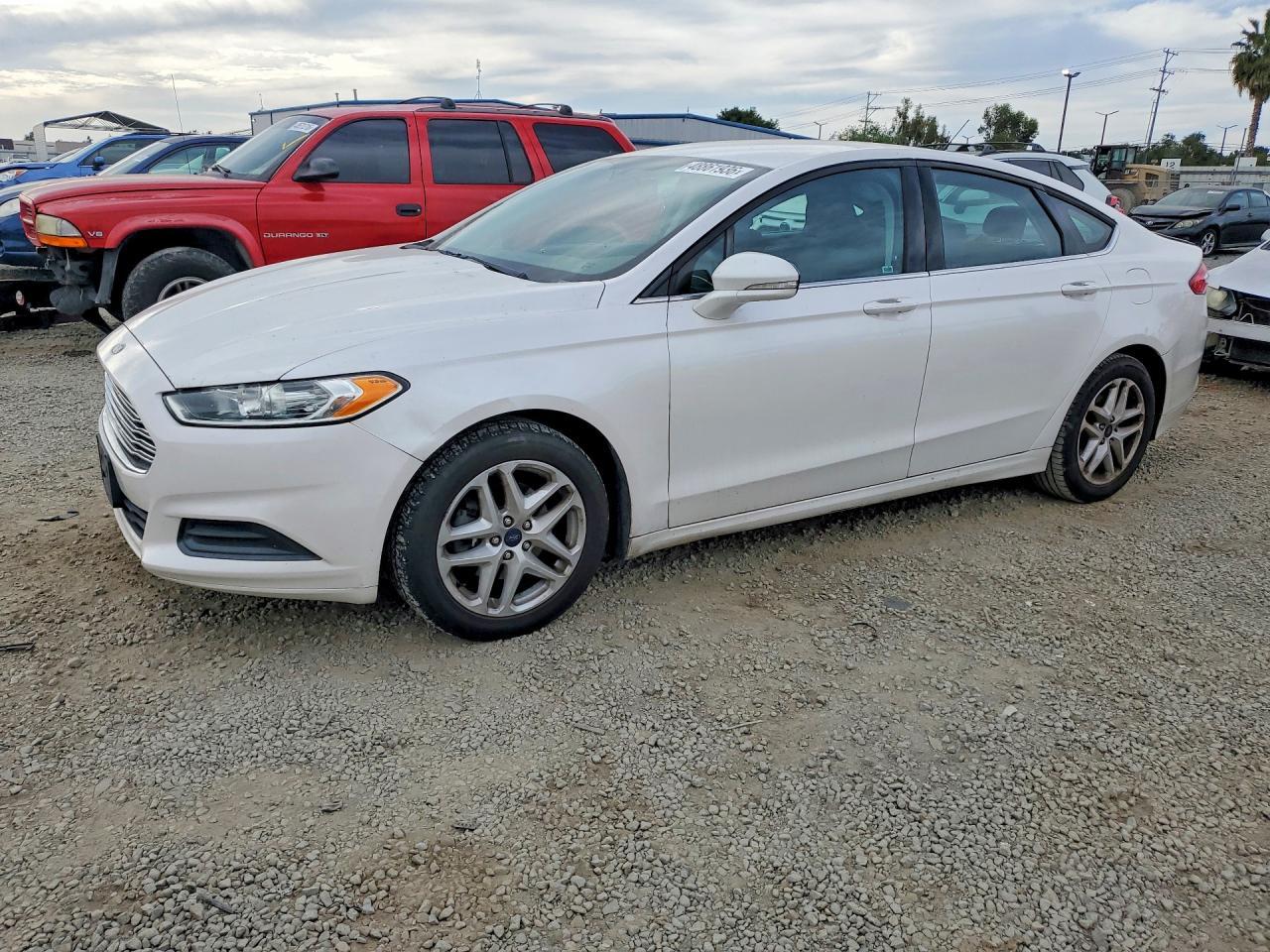 2016 Ford Fusion Se - zdjęcie główne