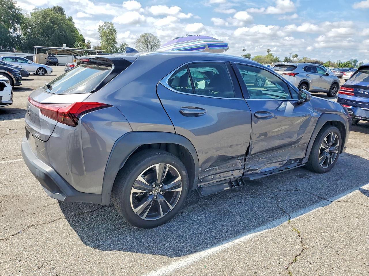 2021 Lexus Ux 250H Base - zdjęcie 3