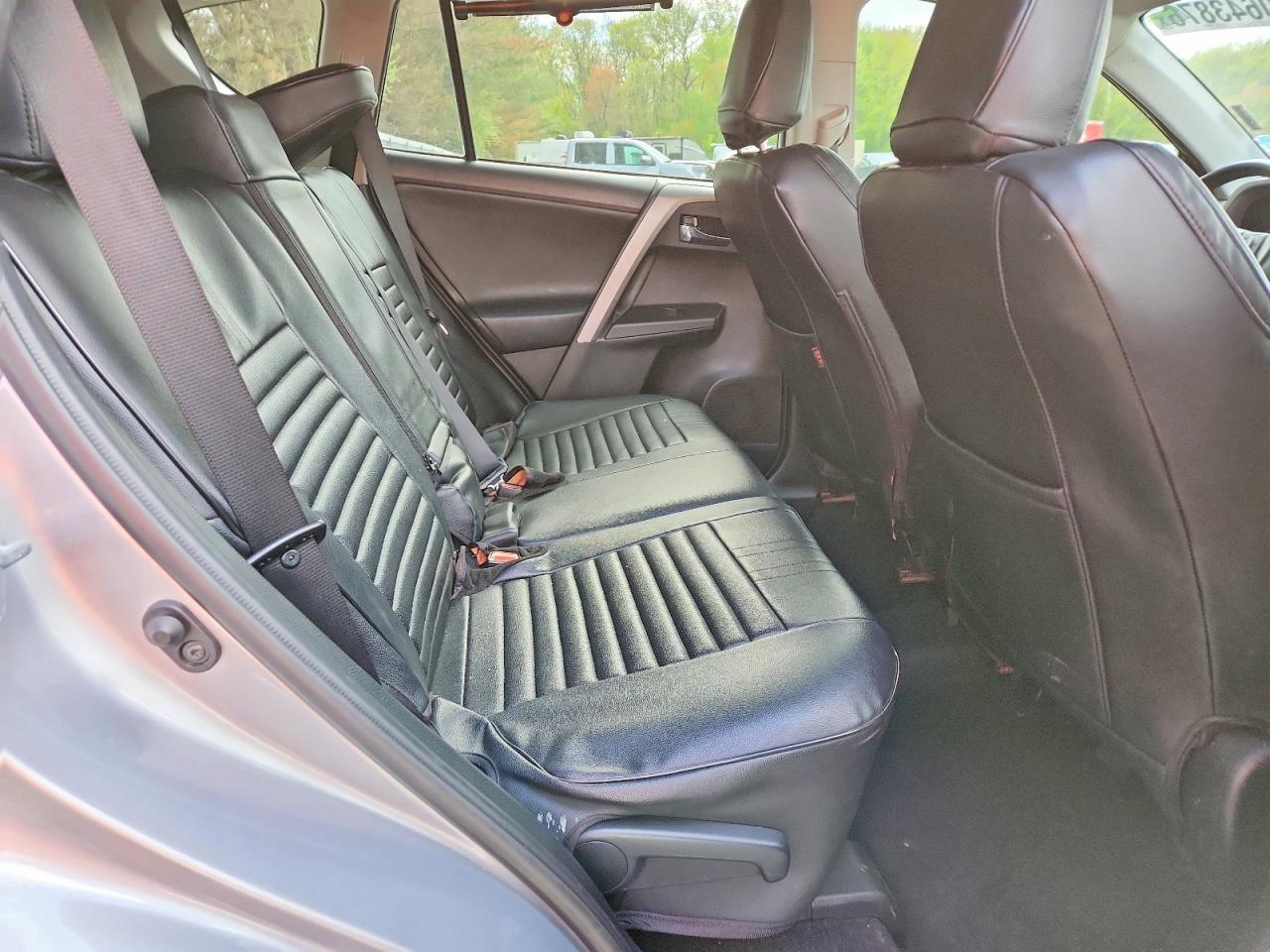 2017 Toyota Rav4 Xle - zdjęcie 11
