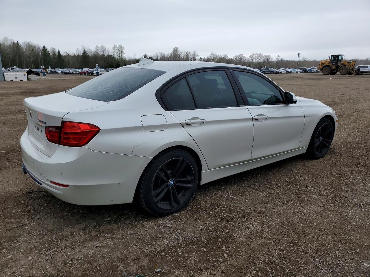 2015 BMW 328 Xi - zdjęcie 3