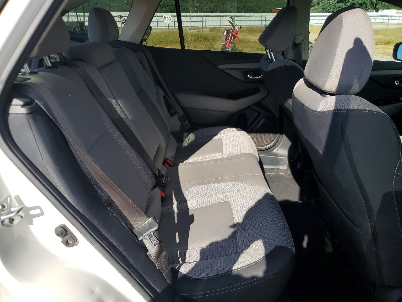 2022 Subaru Outback Premium - zdjęcie 10