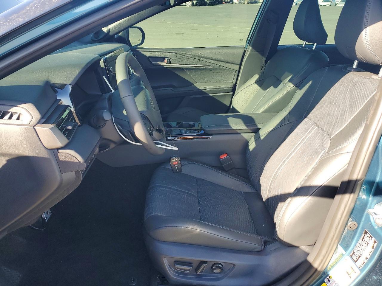 2026 Toyota Camry Xse - zdjęcie 7