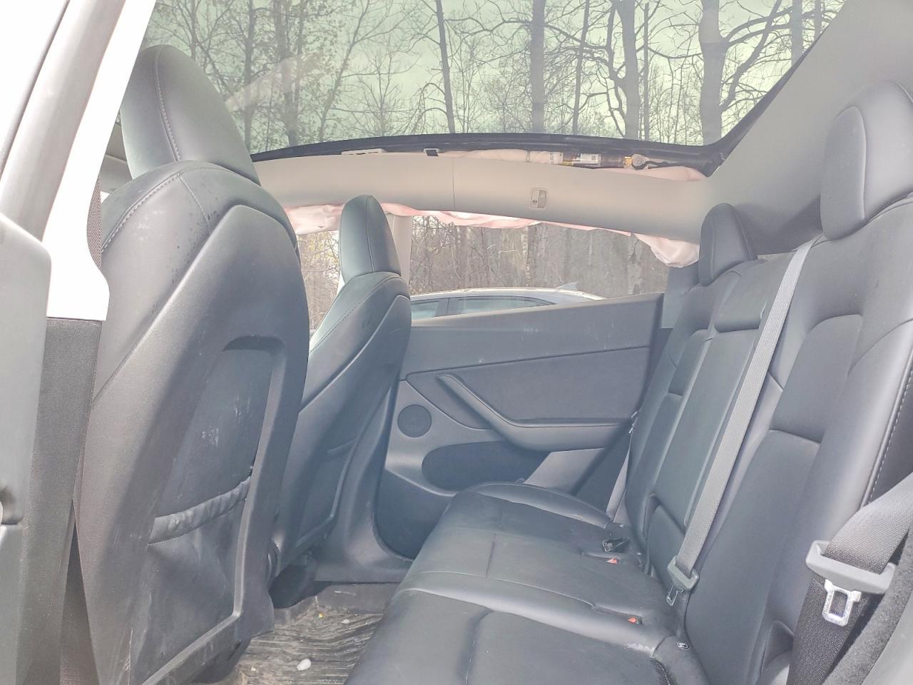 2023 Tesla Model Y - zdjęcie 10
