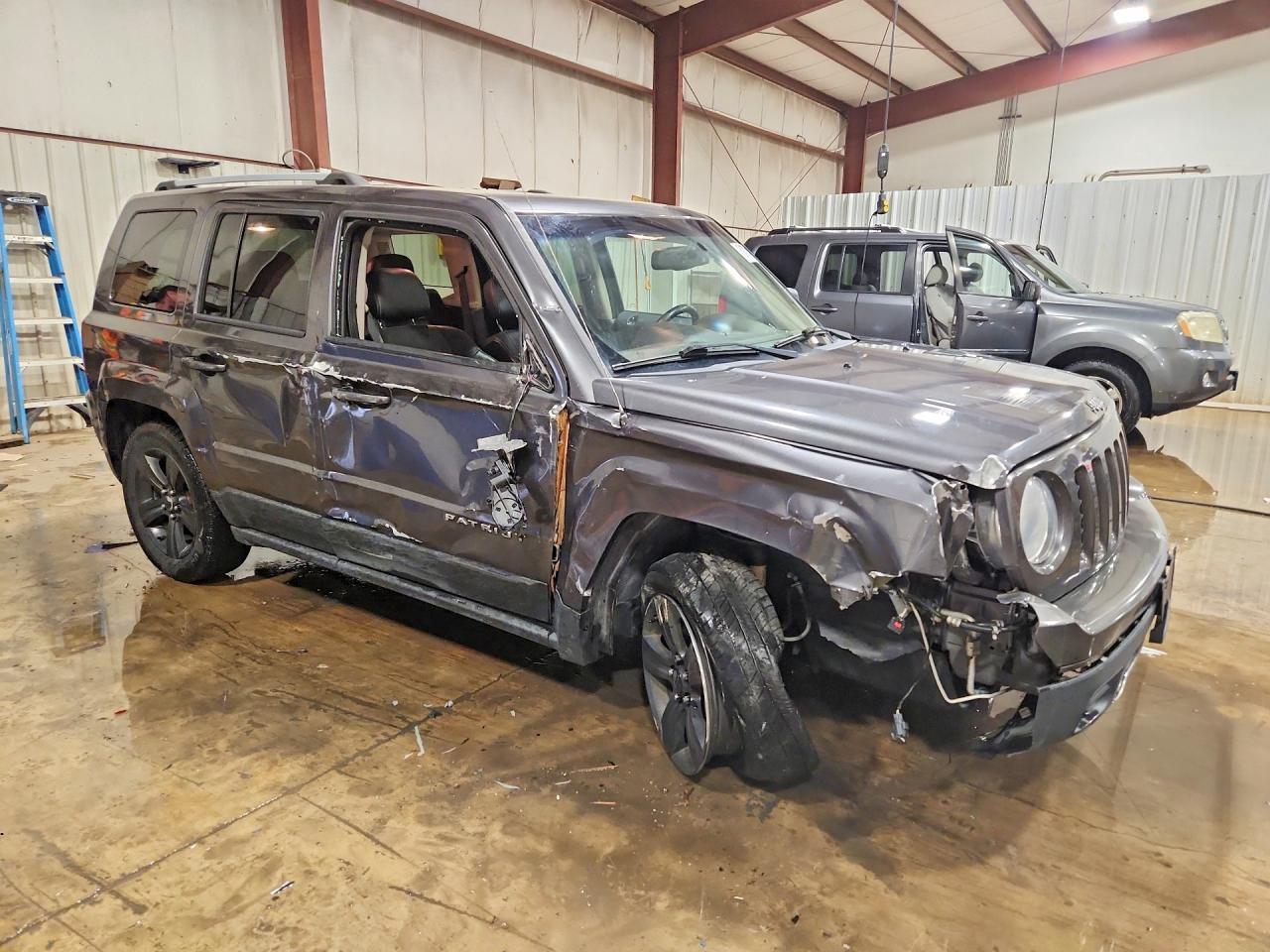2016 Jeep Patriot Latitude - zdjęcie 4