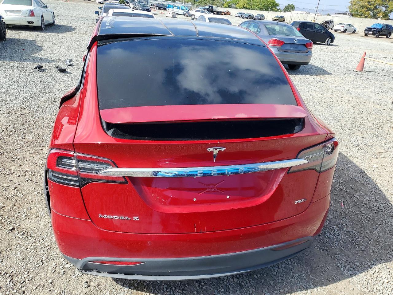 2017 Tesla Model X - zdjęcie 6