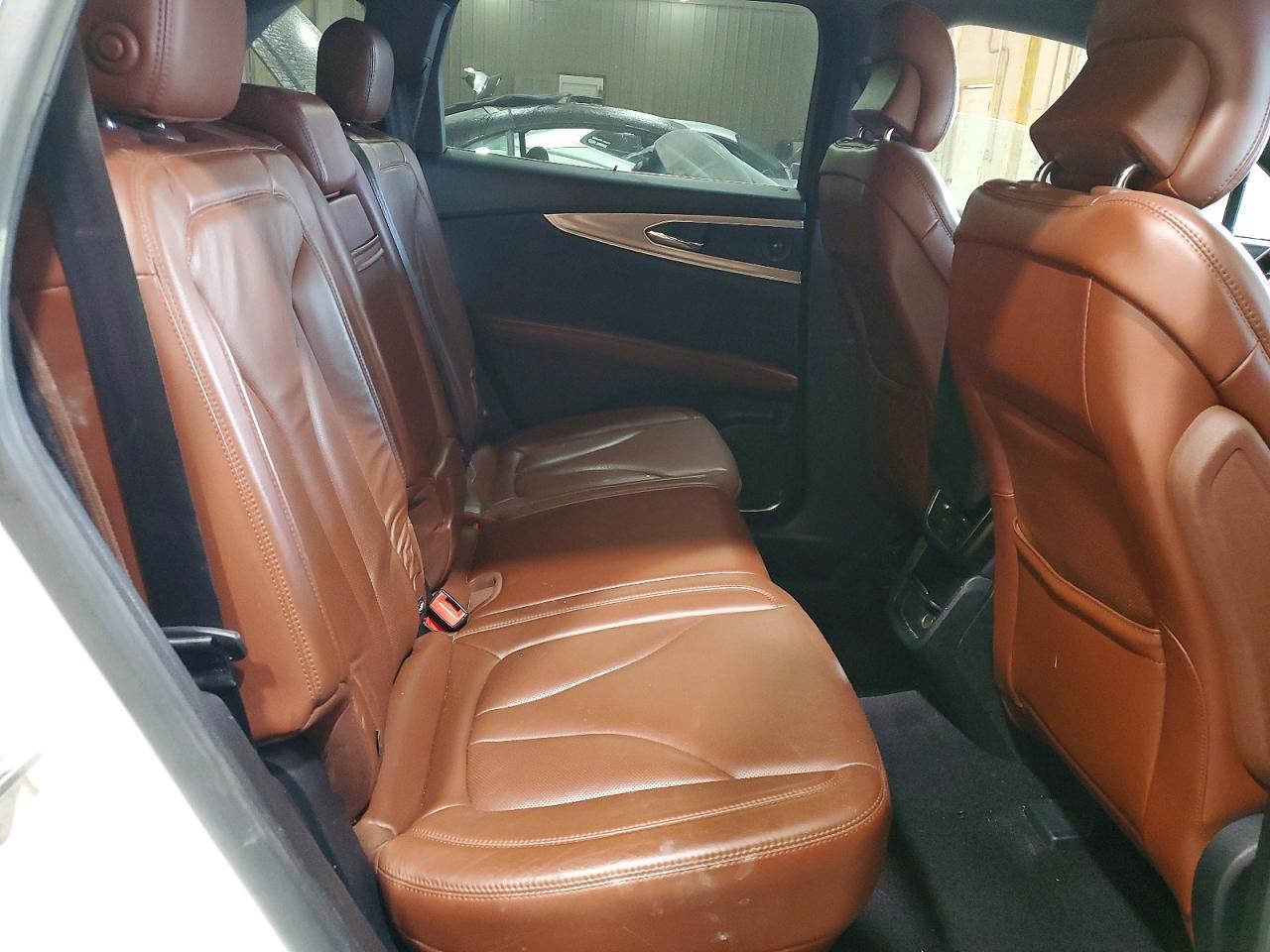 2016 Lincoln Mkx Reserve - zdjęcie 11