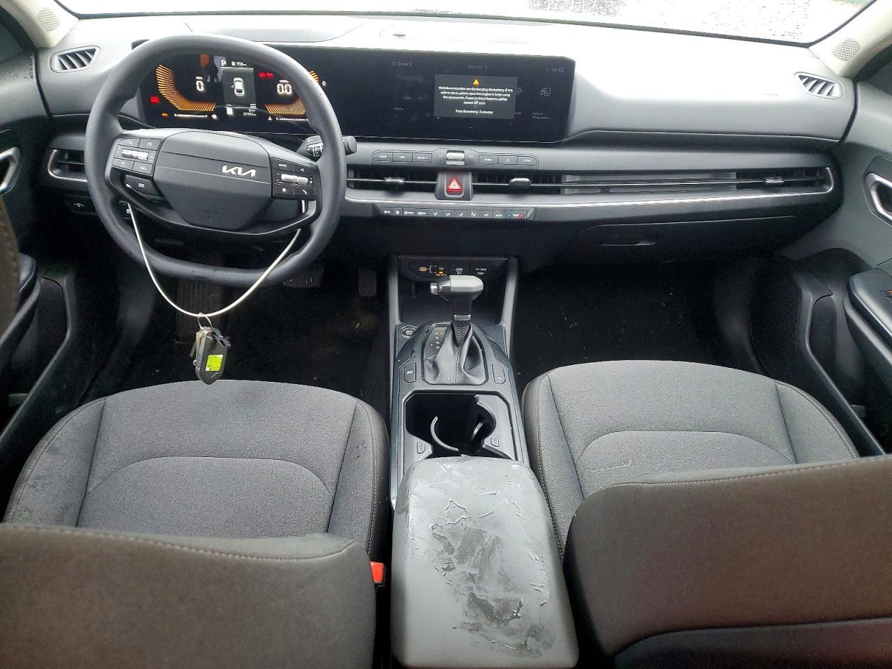 2025 Kia K4 Lxs - zdjęcie 8