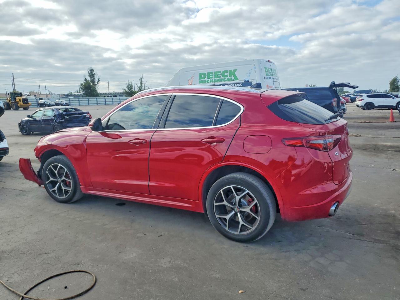 2021 Alfa Romeo Stelvio Ti - zdjęcie 2