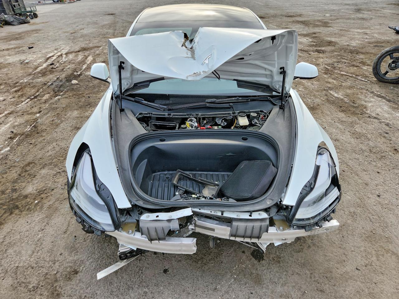 2022 Tesla Model 3 - zdjęcie 5