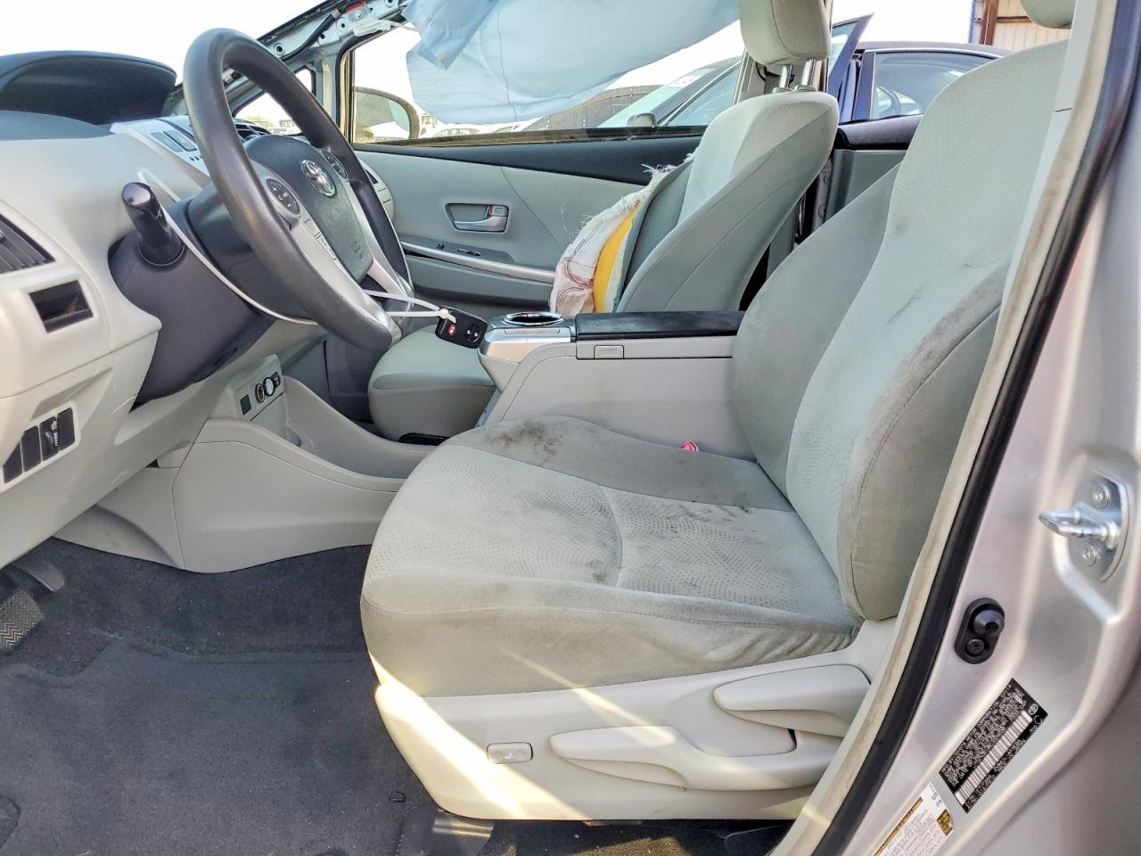 2014 Toyota Prius V Three - zdjęcie 7