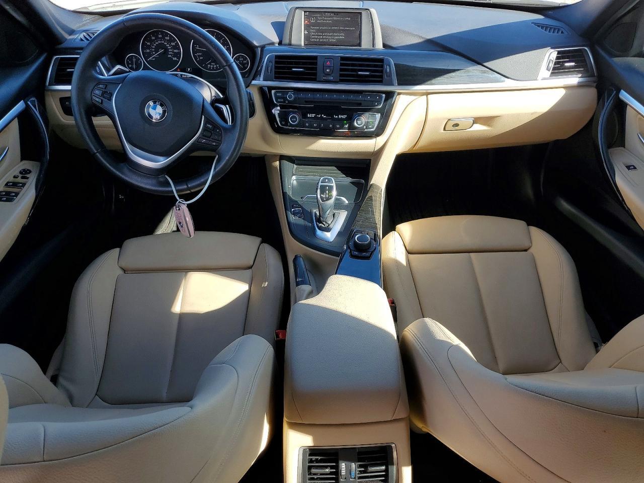 2017 BMW 330 I - zdjęcie 8