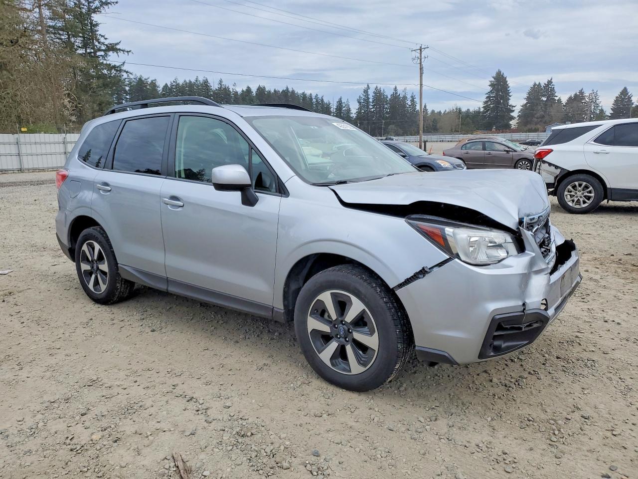 2018 Subaru Forester 2.5I Premium - zdjęcie 4